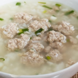 ข้าวต้มทรงเครื่อง