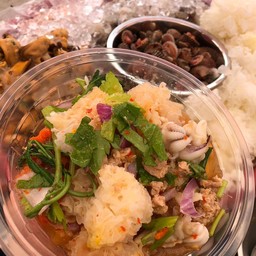 ยำดอกเหมย (เห็ดหูหนูขาว)