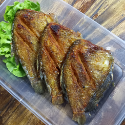 ปลาสลิดเเดดเดียวทอด