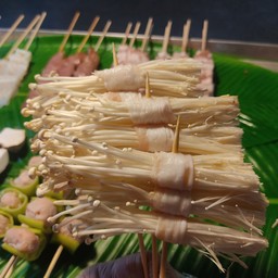เห็ดเข็มทอง