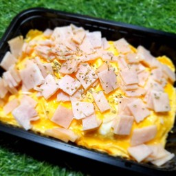 ข้าวไข่ข้นแฮมไก่