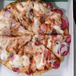 พิซซ่ามานา สาขาโลตัสโกเฟรส สวนพริกไทย