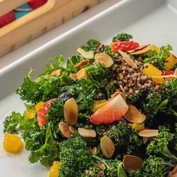 สลัดผักเคลซอสส้ม Kale salad orange sauce dressing