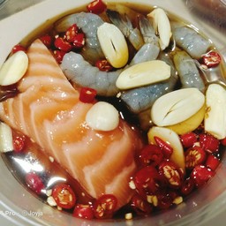 แซลม่อน+กุ้งดองน้ำปลากวน