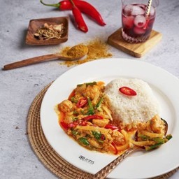 ข้าวเต้าหู้ผัดผงกะหรี่          Rice with tofu and curry powder