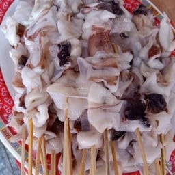 ชามอยหมึกย่าง