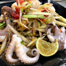 ตำปูปลาร้า - ปลาหมึก