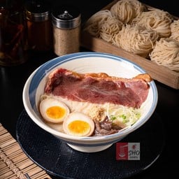 ราเมนทงคตสึชุปเนื้อสันนอกเบิร์นไฟ - Tonkotsu Beef Striploin