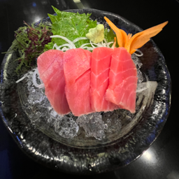 ทูน่าซาชิมิ