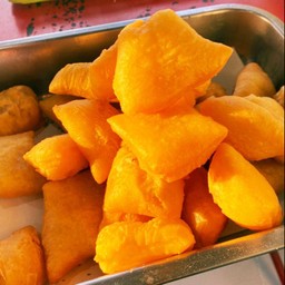 ปาท่องโก๋ใส่ไส้นมข้นหวาน