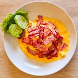 ข้าวไข่ข้นเบค่อน