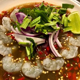 ยำกุ้งสด