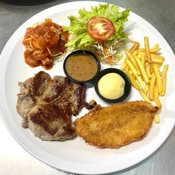 สเต็กหมูสันคอ+ปลาทอด