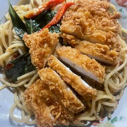สปาเก็ตตี้ขี้เมาไก่ทอด