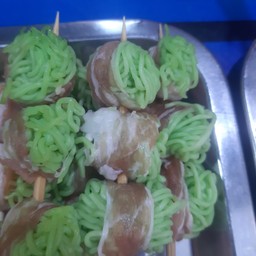 บะหมี่หยกพันเบคอน