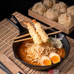 ราเมนแกงกะหรีกุ้งทอด-Curry Deep Fried Prawns Ramen
