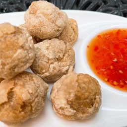 ลูกชิ้นกรอบ