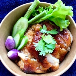 ข้าวผัดน้ำพริกเผา-ไก่ย่าง