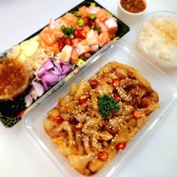 แมงกะพรุนน้ำมันงา+ยำแซลม่อน