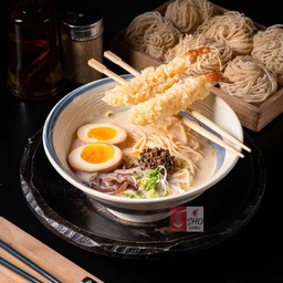 ราเมนทรัฟเฟิลซุปกุ้งทอด-Truffles Deep Fried Prawns Ramen( เบจ ทงคตสึซุป)