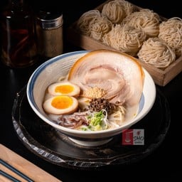ราเมนทรัฟเฟิลซุปหมูสามชั้นชาชู-Truffles Pork Chashu Ramen(เบจ ทงคตสึซุป)