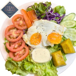สลัดไข่ดาวไร้มัน  230kcal