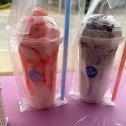 ร้าน กิ๊ฟก้องน้ำปั่น