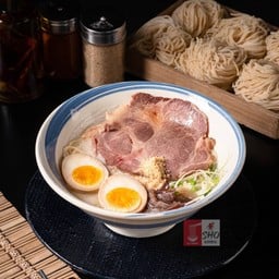 ทงคตสึชุปหมูชาชูสันคอ - Tonkotsu Pork Neck Chashu