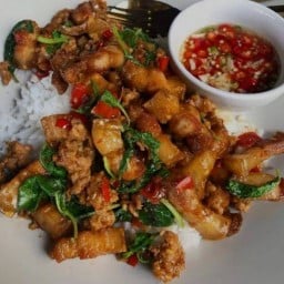กระเพราแหกปาก