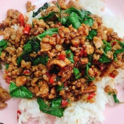 กะเพราเป็ดผสมเครื่องใน(กึ๋น)