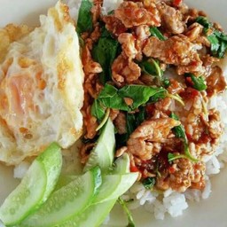 กะเพราหมูสับ(ราดข้าว)