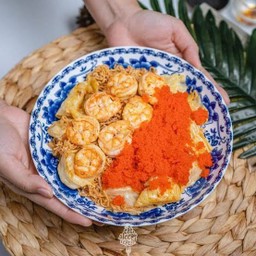 V2 มาม่าผัดไข่กุ้งล้น
