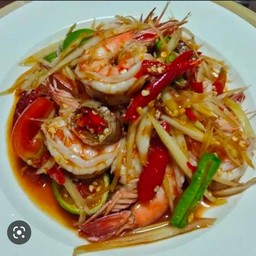 [อร่อยซ่ากับโค้ก] ตำมะละกอกุ้งสุก +  โค้ก ออริจินัล (กระป๋อง) 