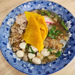 ก๋วยเตี๋ยวต้มยำสุโขทัย
