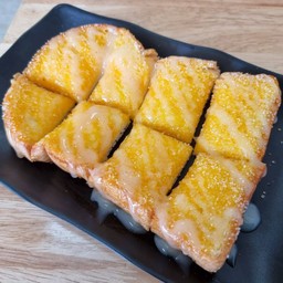 ปังปิ้งเนย น้ำตาล