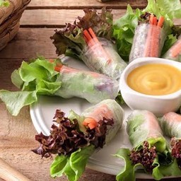 สลัดโรลคุณหนึ่ง