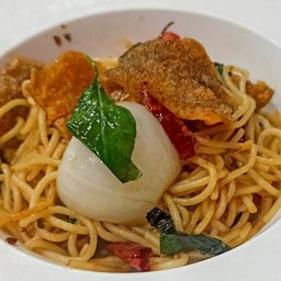 สปาเก็ตตี้ ปลาสลิดกรอบ