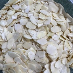 อัลมอลล์