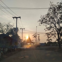 ทางเข้าออกวัด