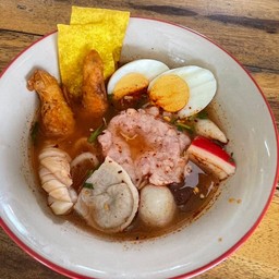 เตี๋ยวโฟยำเครื่องทะลัก โปรดระบุเส้น