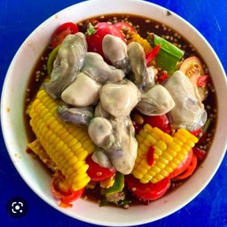 ตำข้าวโพดหอยนางรม