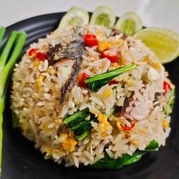 ข้าวผัดปลาทูพริกสด