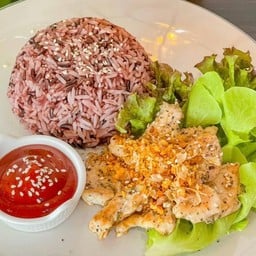 ข้าวกระเทียมพริกไทย เลือกเนื้อสัตว์