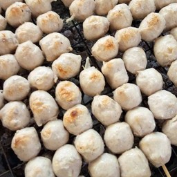 Set ลูกชิ้นปิ้งหมูล้วน 10 ไม้