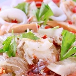 คุณกิ่งยำแซ๊บ...แซ่บ ตลาดนัดวัดชัยฉิมพลี