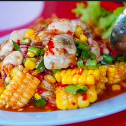 ยำข้าวโพด หอยนางรม