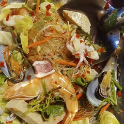 ยำวุ้นเส้นรวมมิต