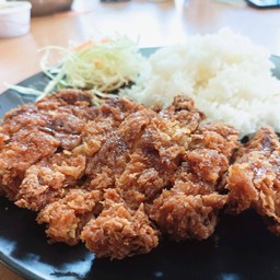 ข้าวหอม  กับ หมูทอดทงคัตสึ (สไปร์ซซี่)