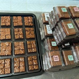 บราวนี่หนึบ 5 กล่อง