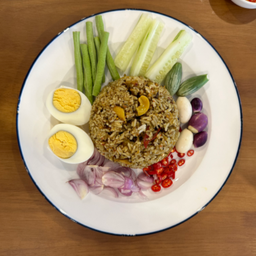 ข้าวผัดน้ำพริกไตปลาแห้ง
